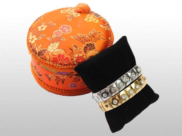 Magnetic bracelets(图1) Magnetic bracelets(图1)